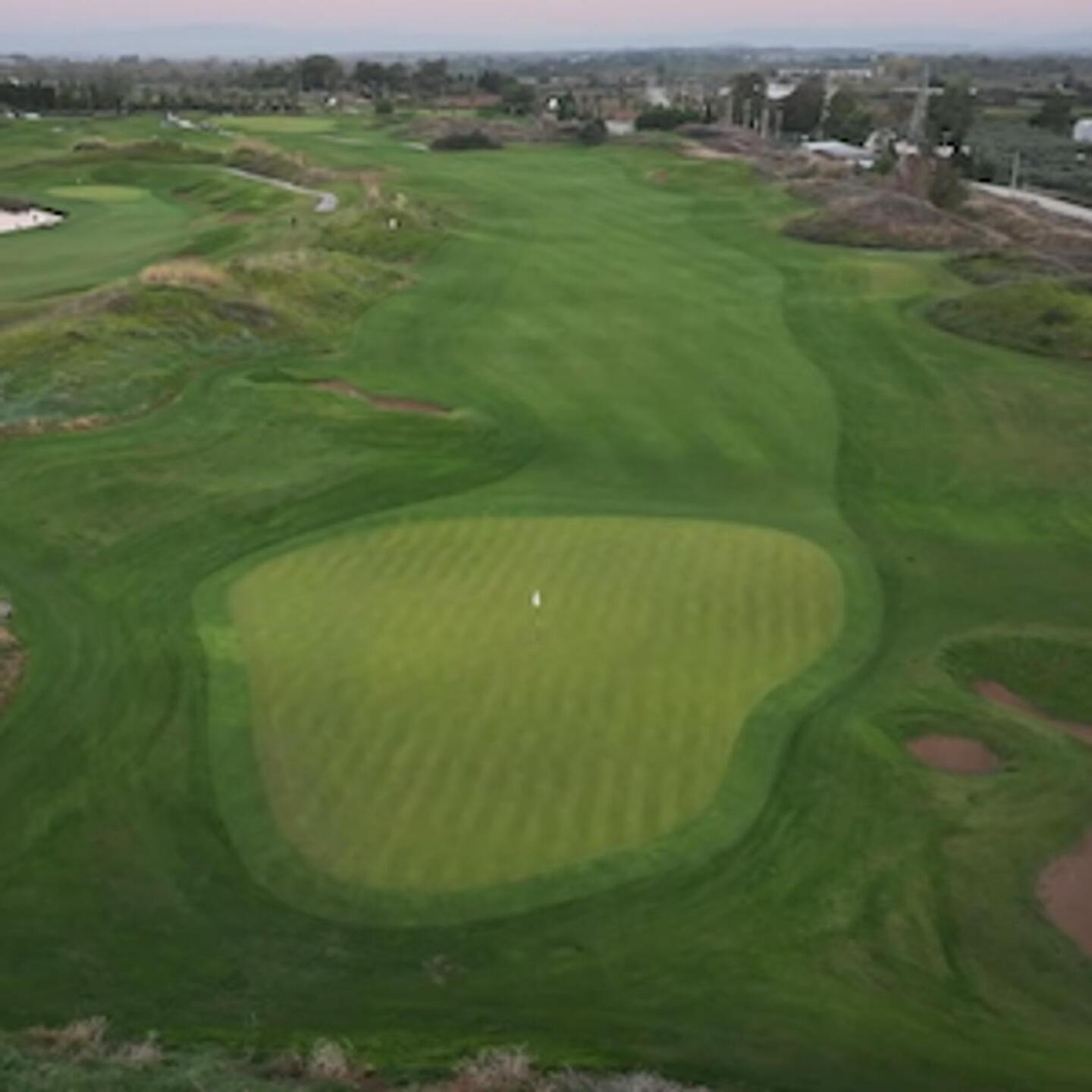 Hole 1 Green (Photo submitted by hDb1thI4s3Ec8lwNHB0m on 12/08/2025)