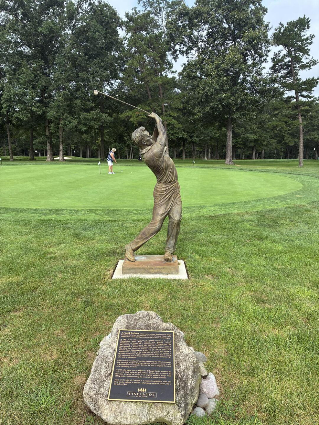 Welcoming plaque near the putting green (Photo submitted by u314159418108 on 08/19/2026)