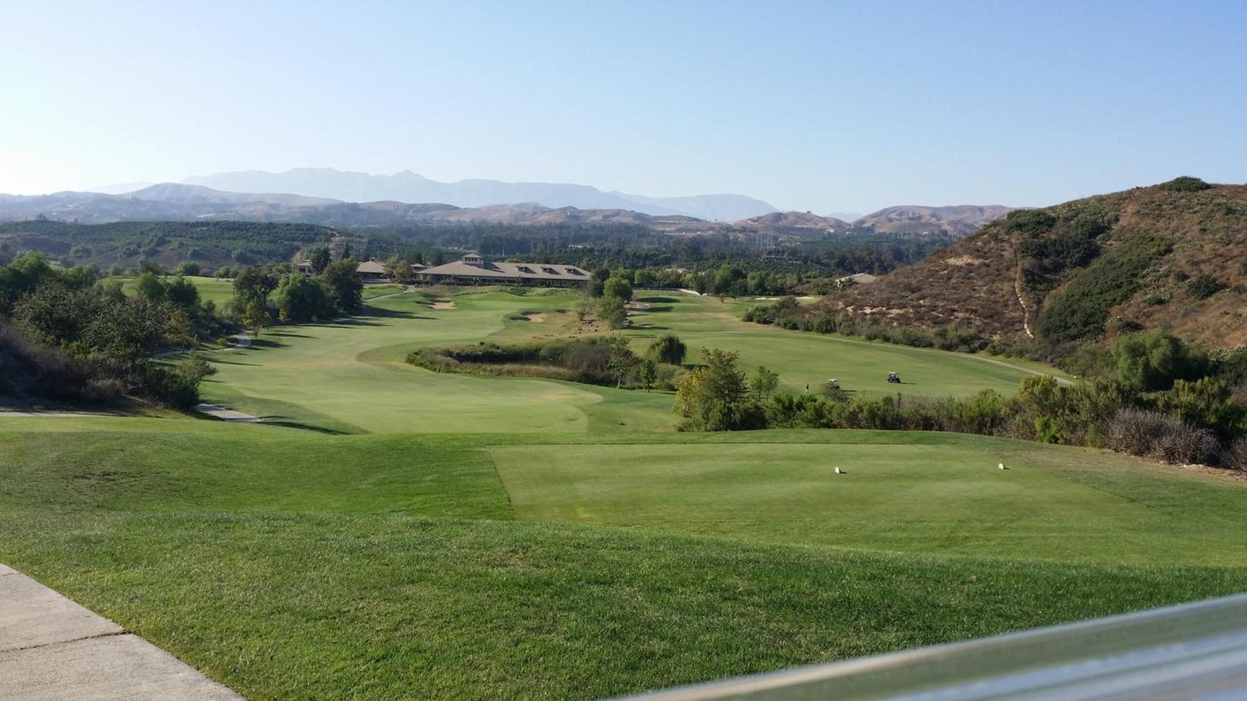 18th and return to the clubhouse (Photo submitted by brovarnm on 09/09/2017)