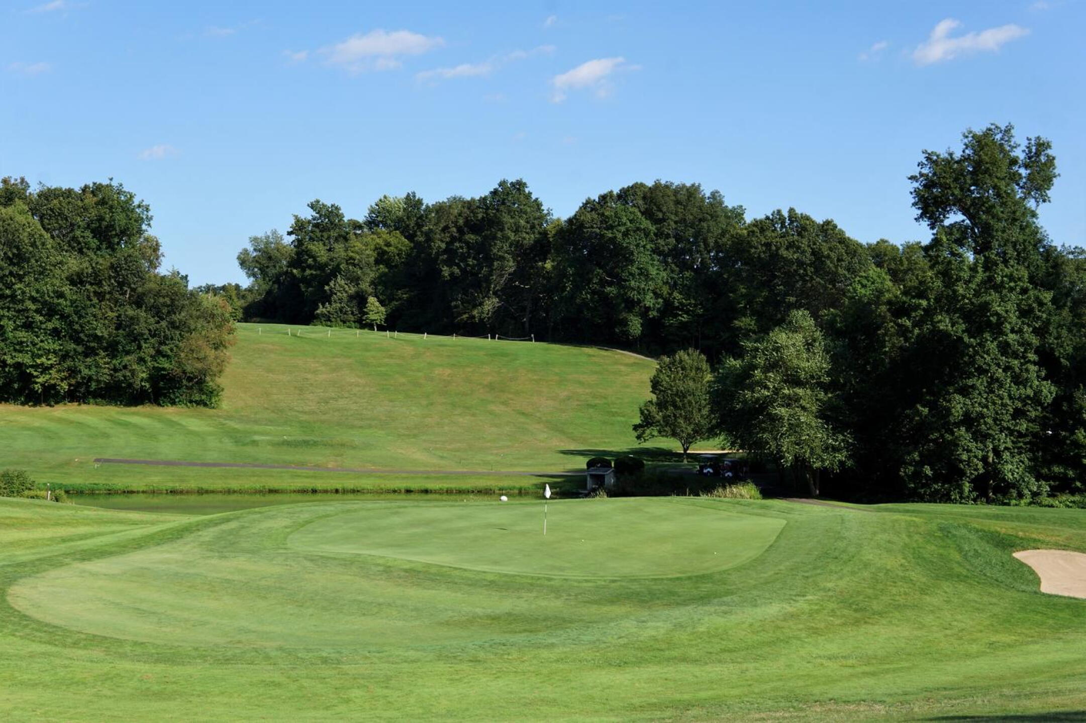 The raised seventh green is a tempting target from the teeboxes set high above it. (Photo submitted by AptlyLinked on 09/06/2023)