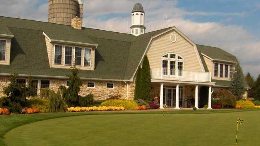 Colts Neck GC: Clubhouse