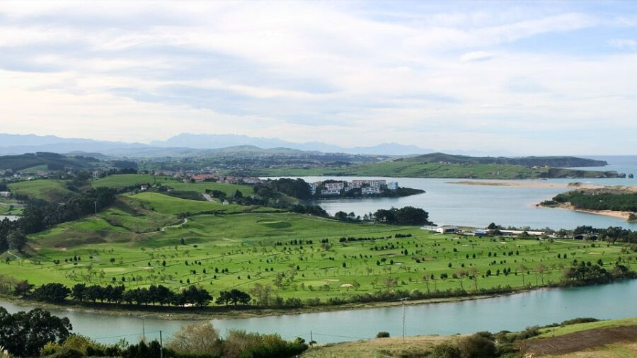 Abra Del Pas GC: Aerial view