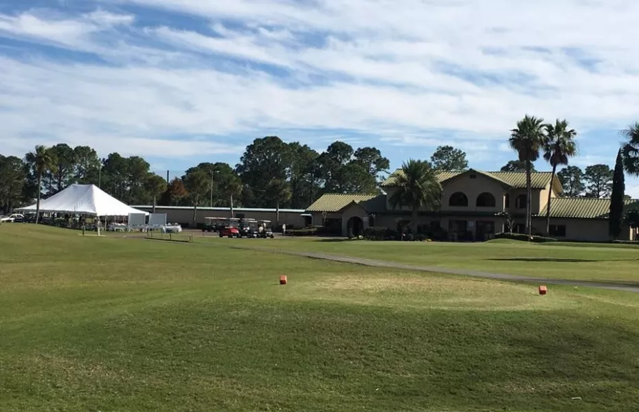 Holiday GC: Clubhouse