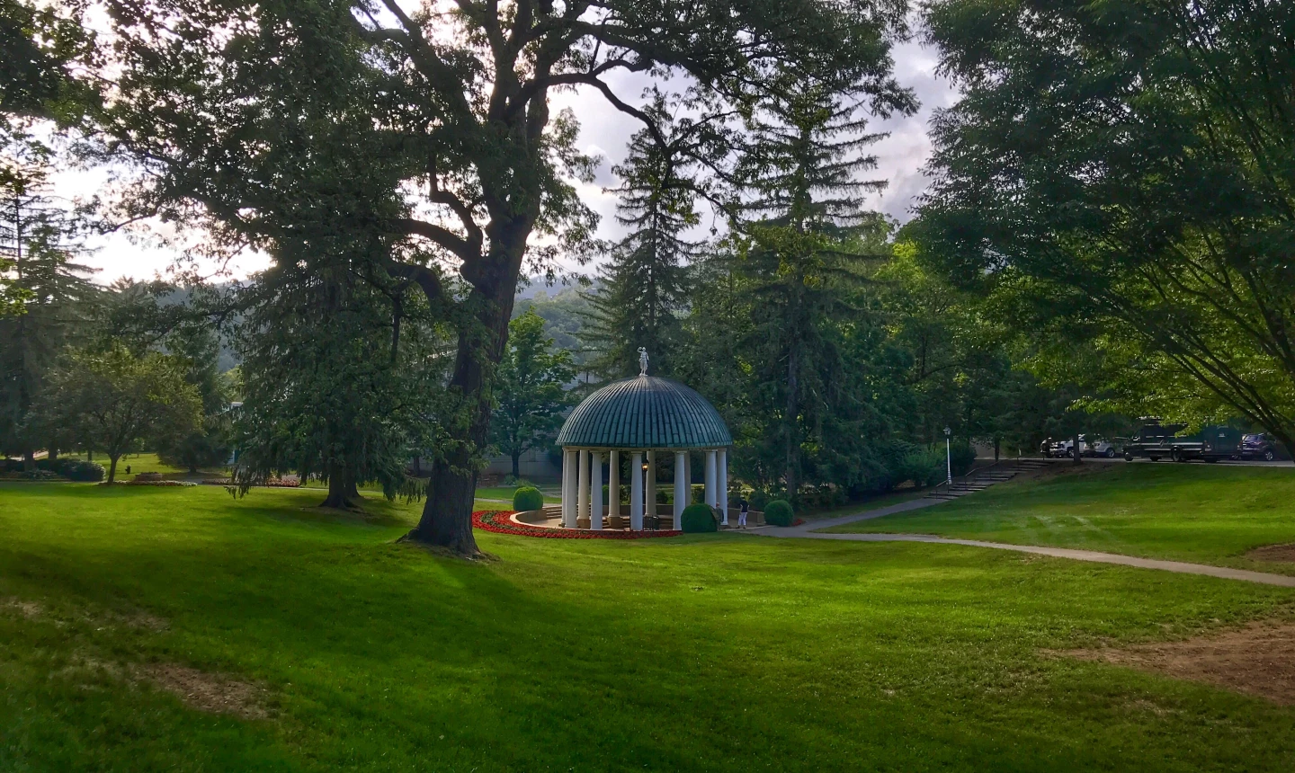 Greenbrier springhouse