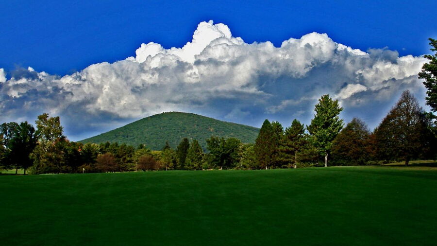 Centre Hills CC