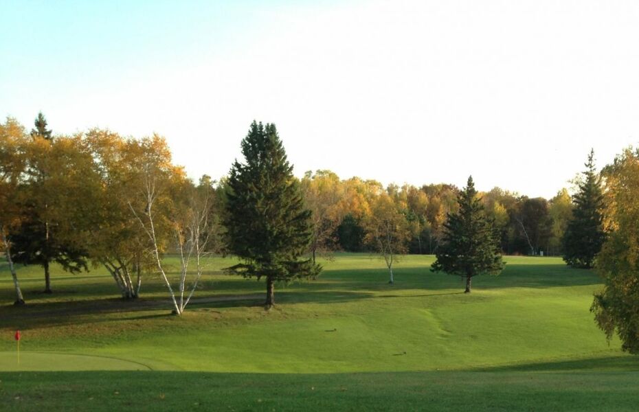 Pine Beach West at Madden's on Gull Lake in Brainerd, Minnesota, USA