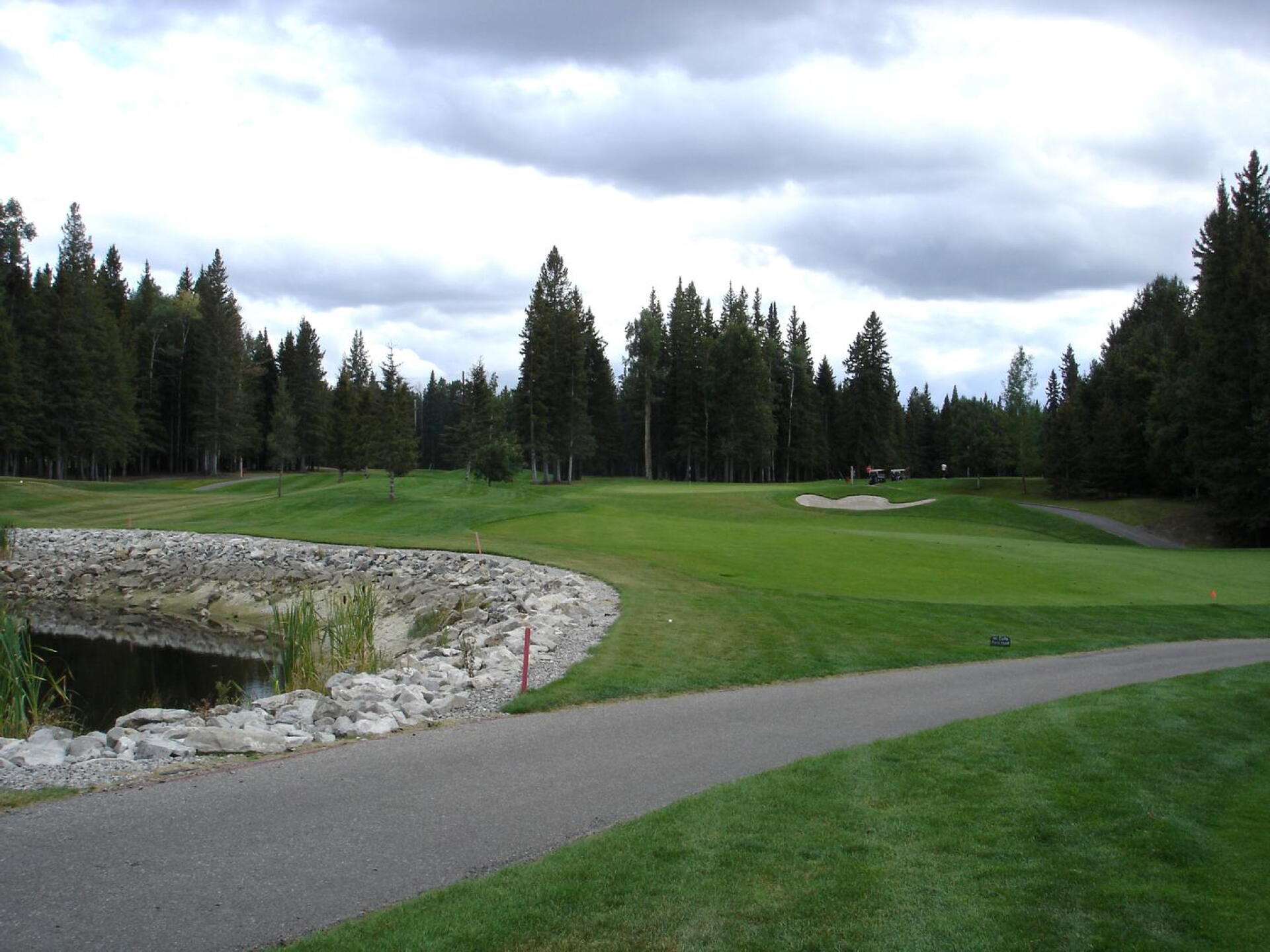 Sundre GC, Hole 16, Par 4, 402 yds (Photo submitted by DYakimec on 08/21/2021)