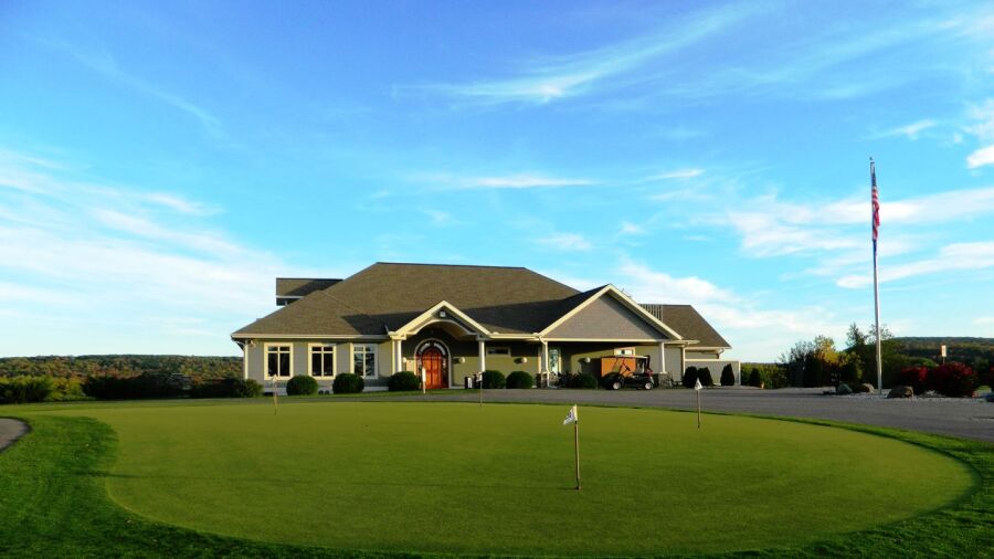 Baraboo CC: Clubhouse