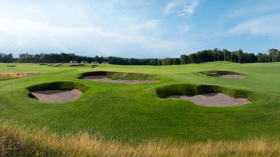 Arcadia Bluffs - The Dozen