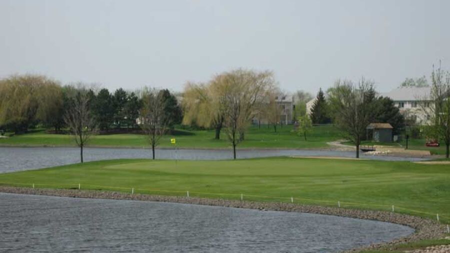 Walnut Greens GC