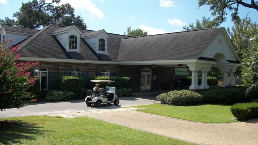 Hickory Hill CC: Clubhouse