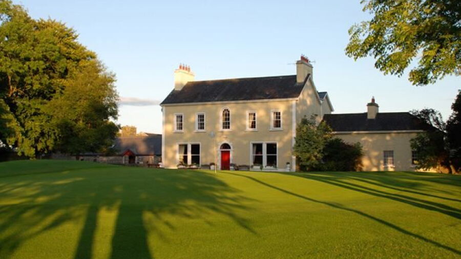 Ballinrobe GC: Clubhouse