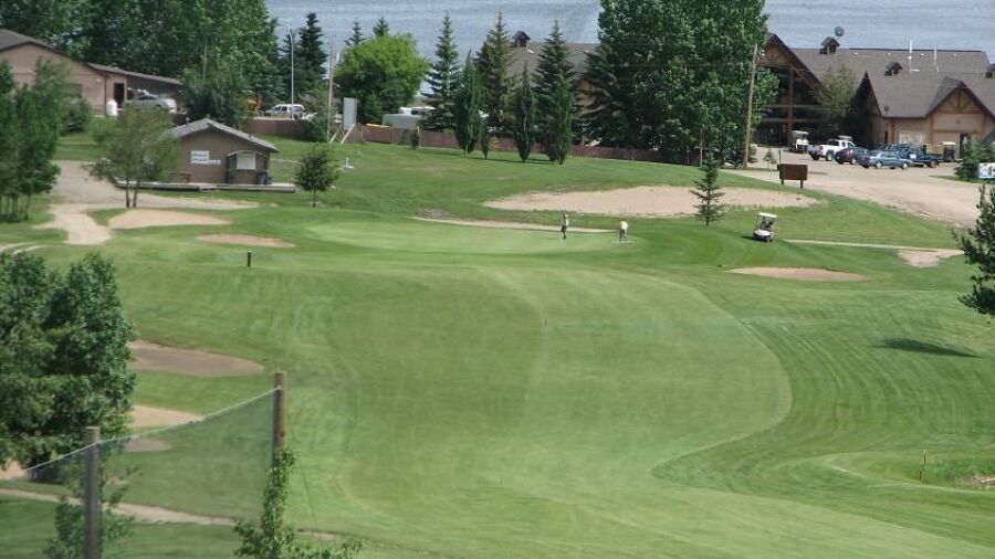 Whispering Pines Golf & Country Resort: #9