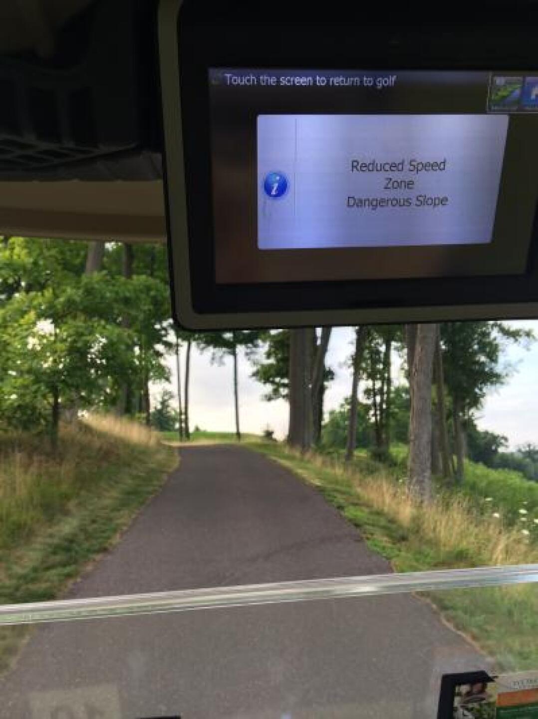 Reduced speed on an incline. Hilarious. (Photo submitted by mausmaus on 08/03/2014)