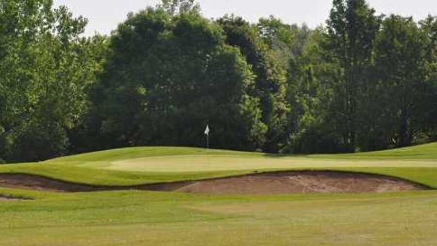 Chalet Hills GC