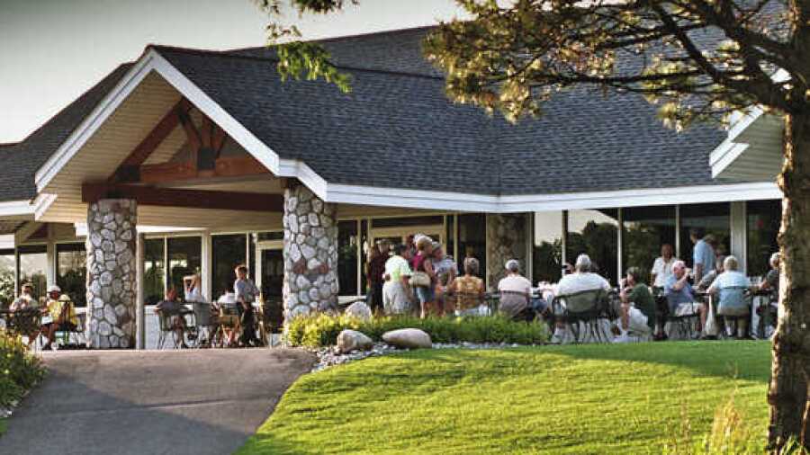 Fieldstone GC of Auburn Hills: Clubhouse