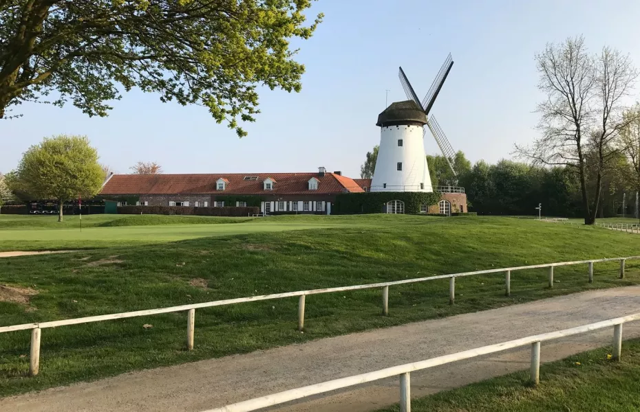 Elfrather Muehle GCC: Clubhouse