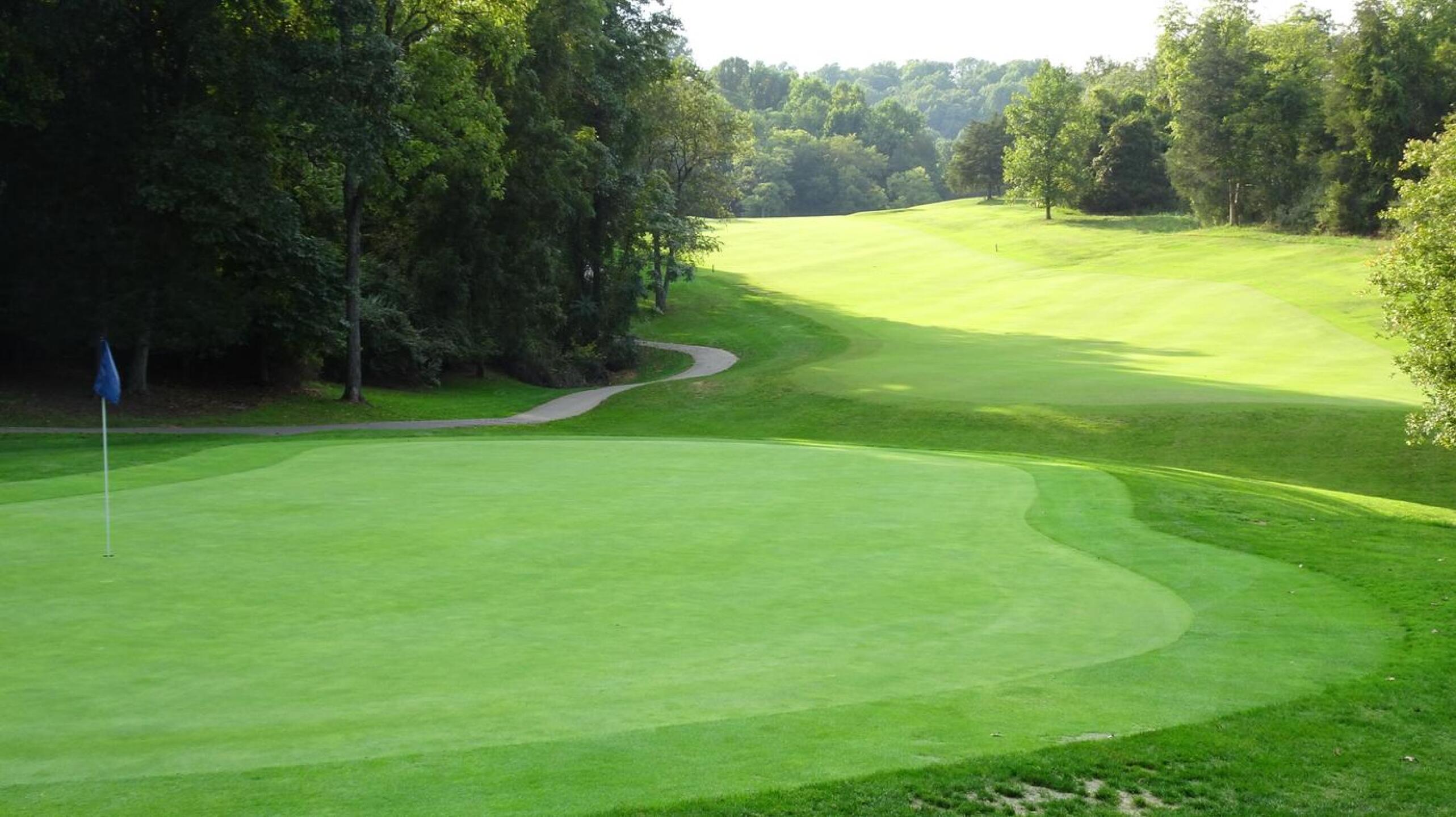 The par-5 15th is a beast that should not be taken lightly. (Photo submitted by Back9Ben on 09/20/2017)