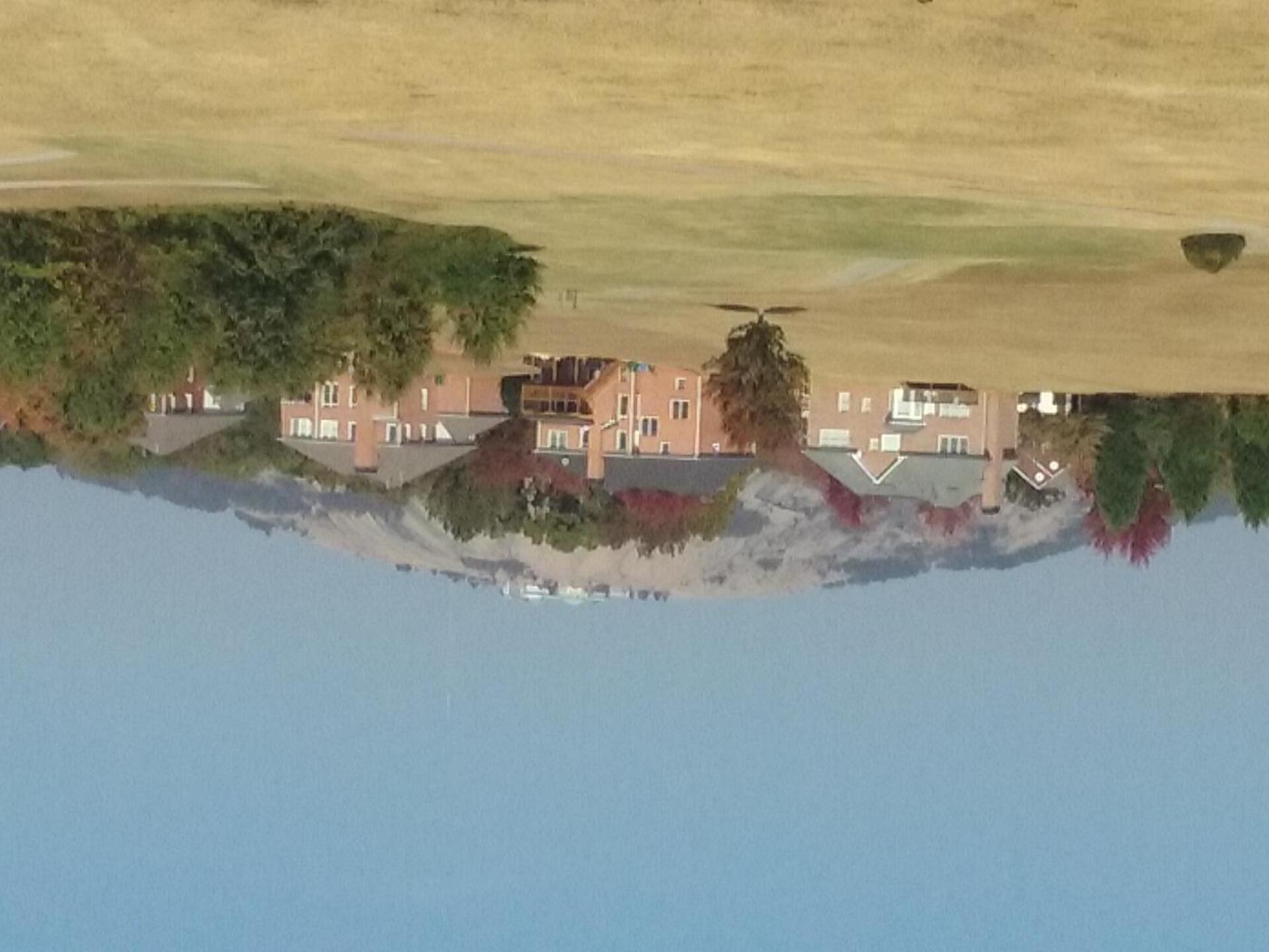 A veiw of Stone Mountain on the 17th fairway! (Photo submitted by doncooper2 on 11/02/2016)