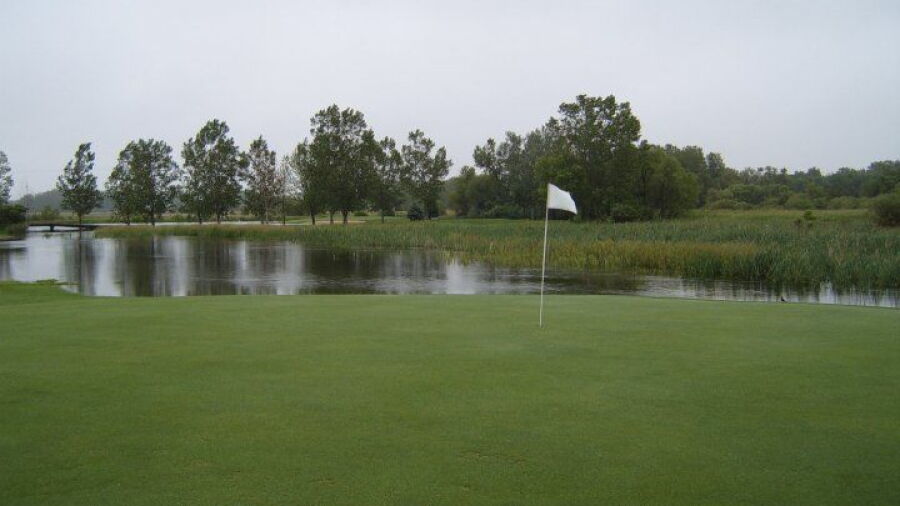 Ainsworth GC: #2