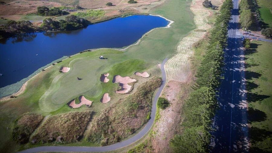 Links Lady Bay: Aerial view
