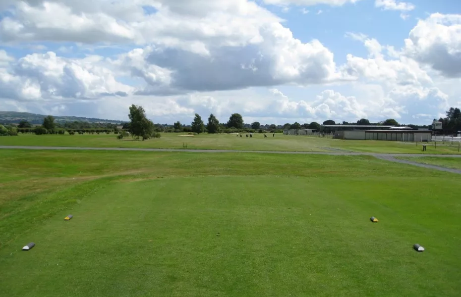 1s tee at Ludlow GC