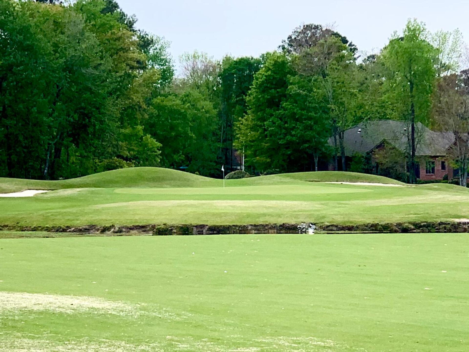 Hole 9 at The Emerald - excellent par 4 ! (Photo submitted by u697167769 on 09/07/2021)