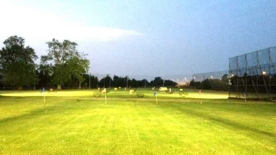 Belhus Park GCC: Driving range