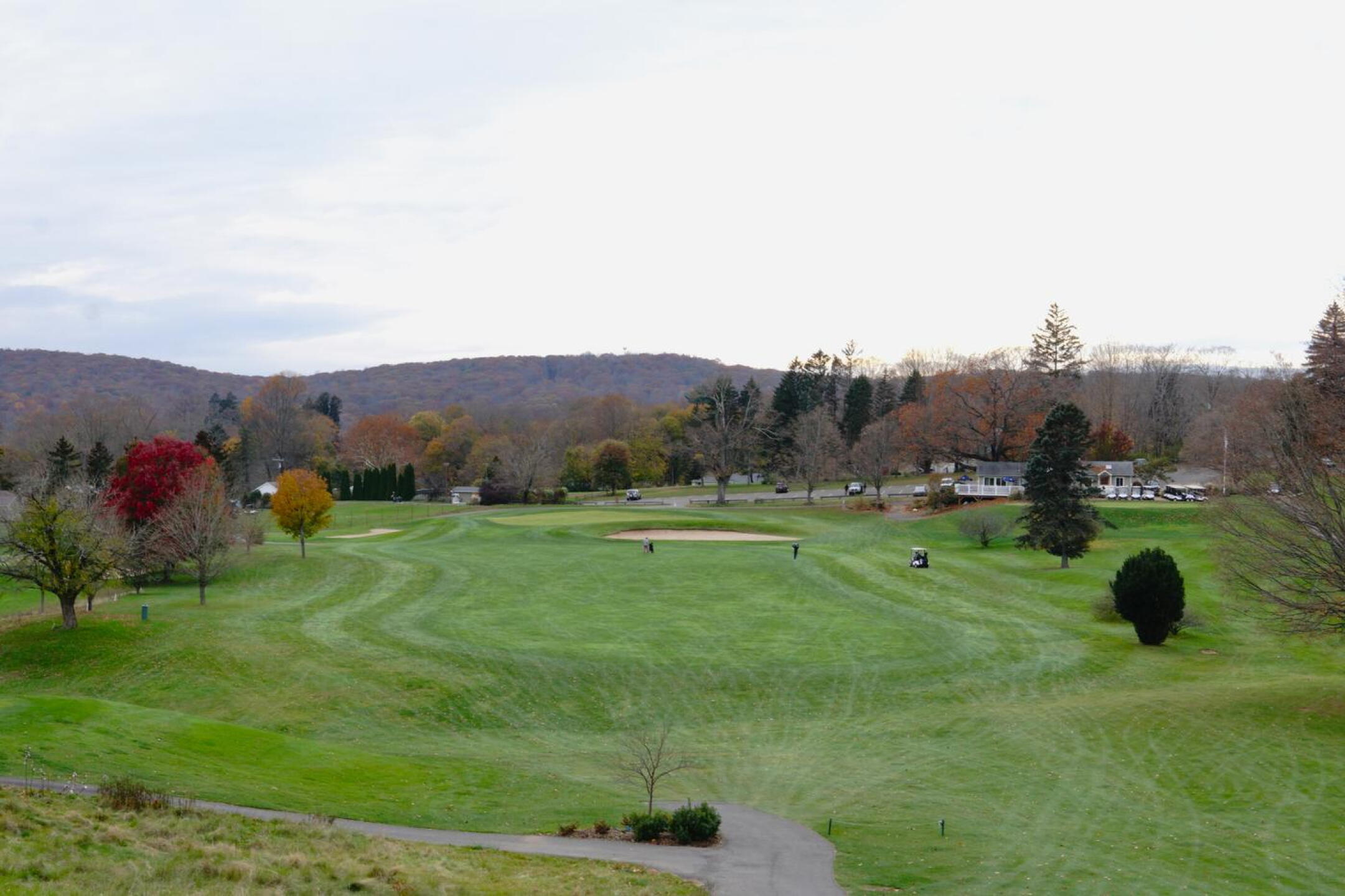 Nine, a beautiful par-4 finisher, affords this view from the tee. (Photo submitted by AptlyLinked on 11/07/2023)