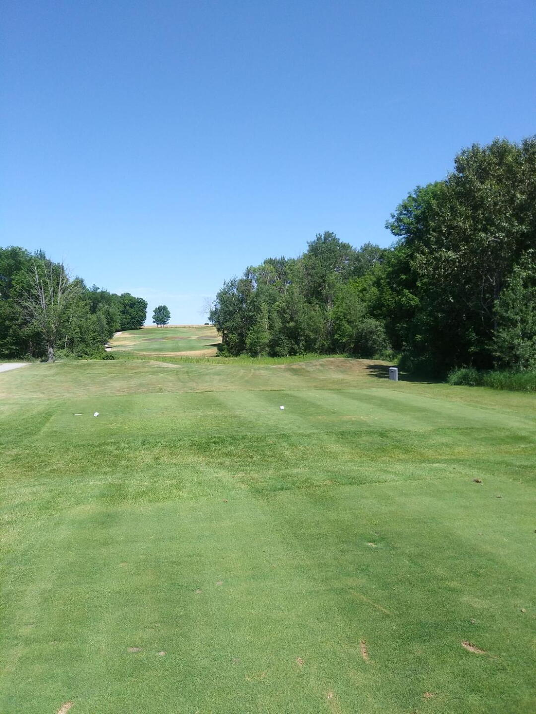 Uphill par 4 (Photo submitted by Keith1499339 on 07/05/2020)