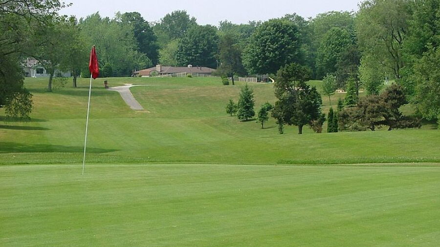 Legacy Hills GC: #4