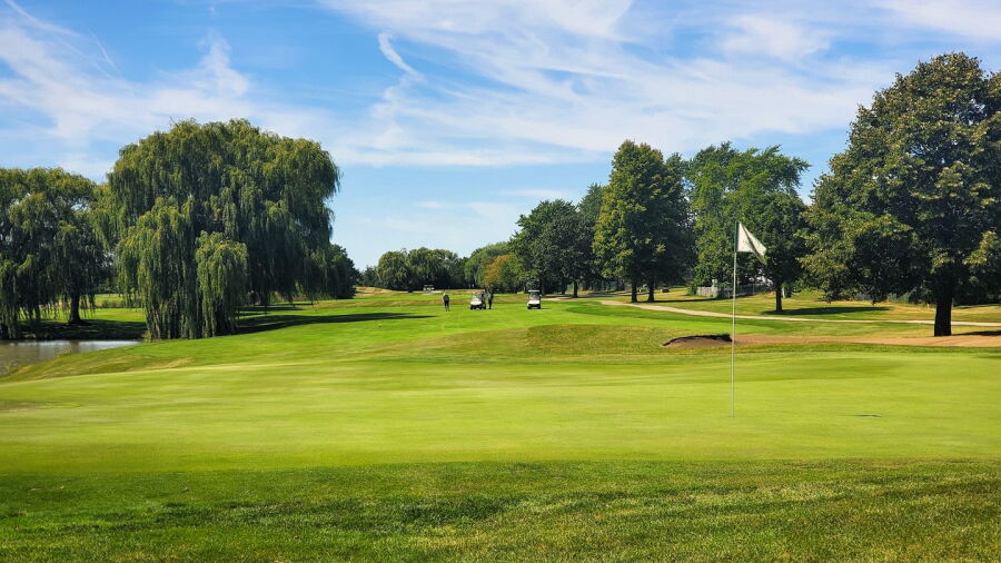 Glendale Lakes GC: #18