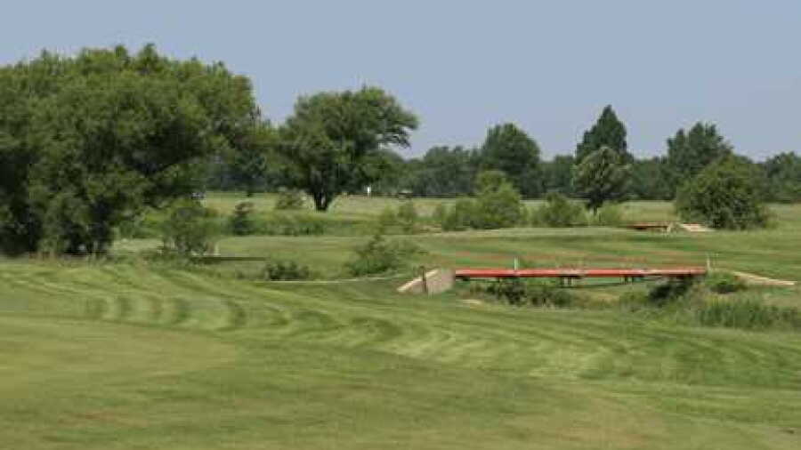 Links at Pretty Prairie