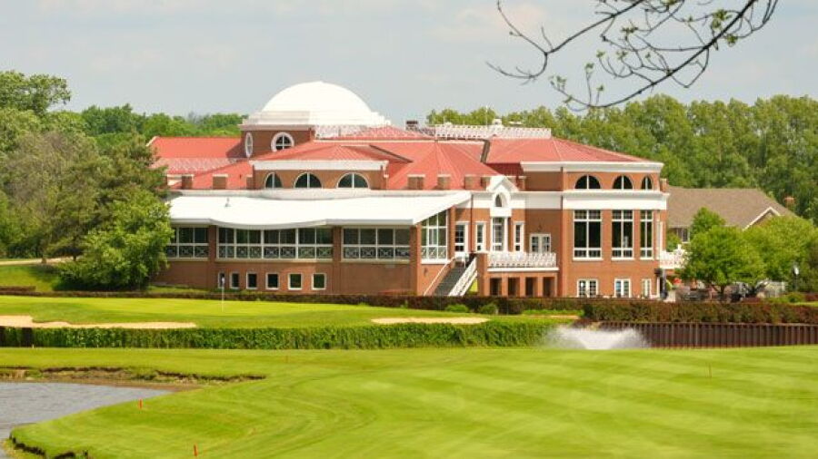 Royal Fox GC: Clubhouse