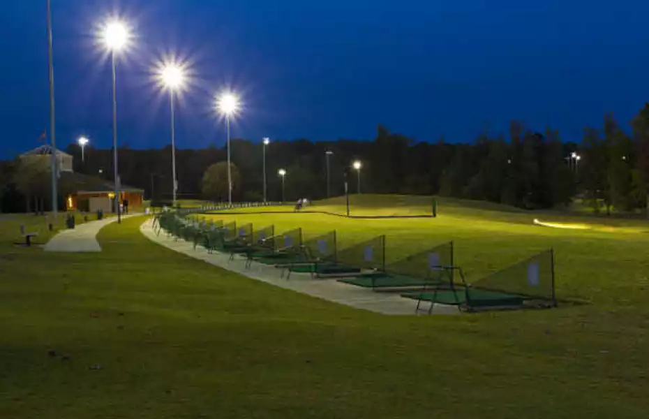 Knight's Play Golf Center: Driving range