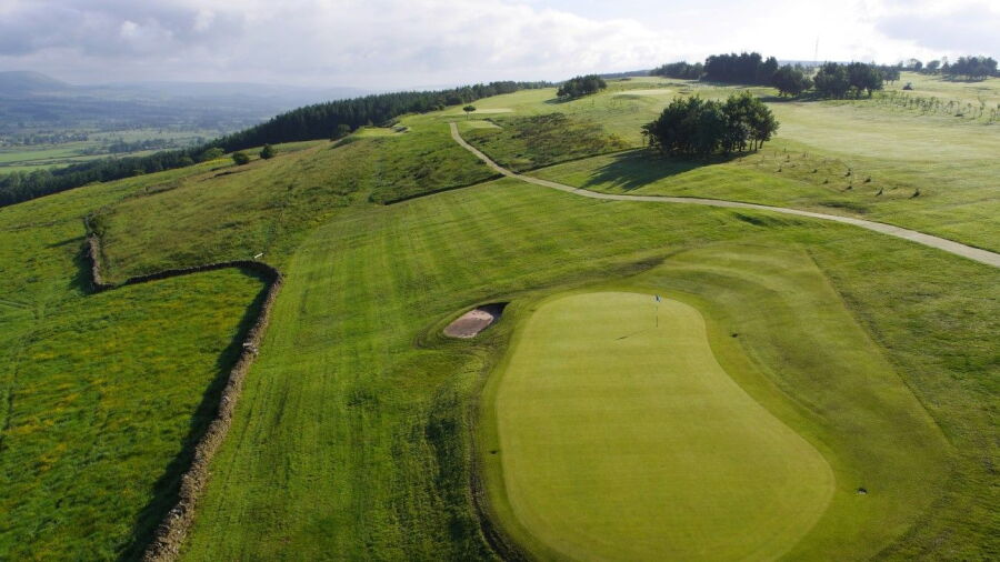 6th green at Longridge