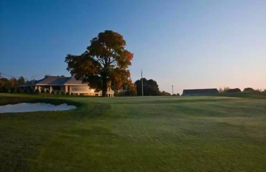 Penobscot Valley CC: #18 & clubhouse