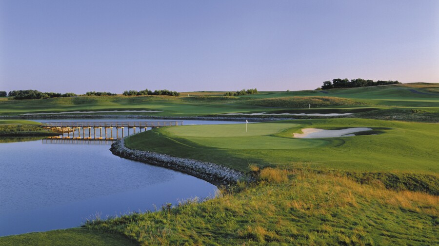 Dacotah Ridge Golf Club - hole 11 