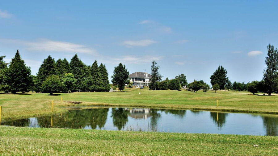 Loughrea GC: Clubhouse