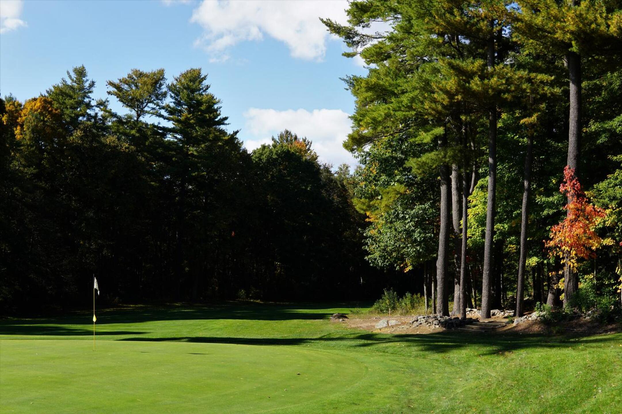 Winding through woodland, the tenth ranks among the toughest par-5’s in Connecticut. (Photo submitted by AptlyLinked on 10/12/2022)