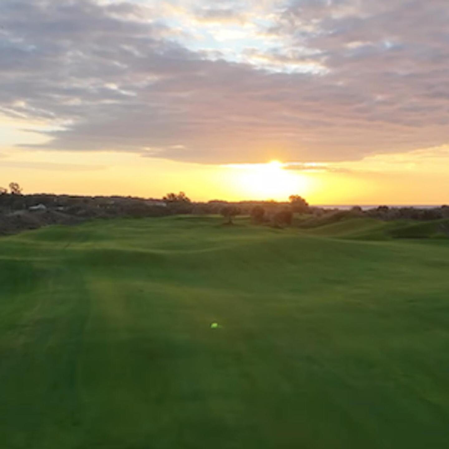 Hole 2 Sunrise (Photo submitted by hDb1thI4s3Ec8lwNHB0m on 12/08/2025)