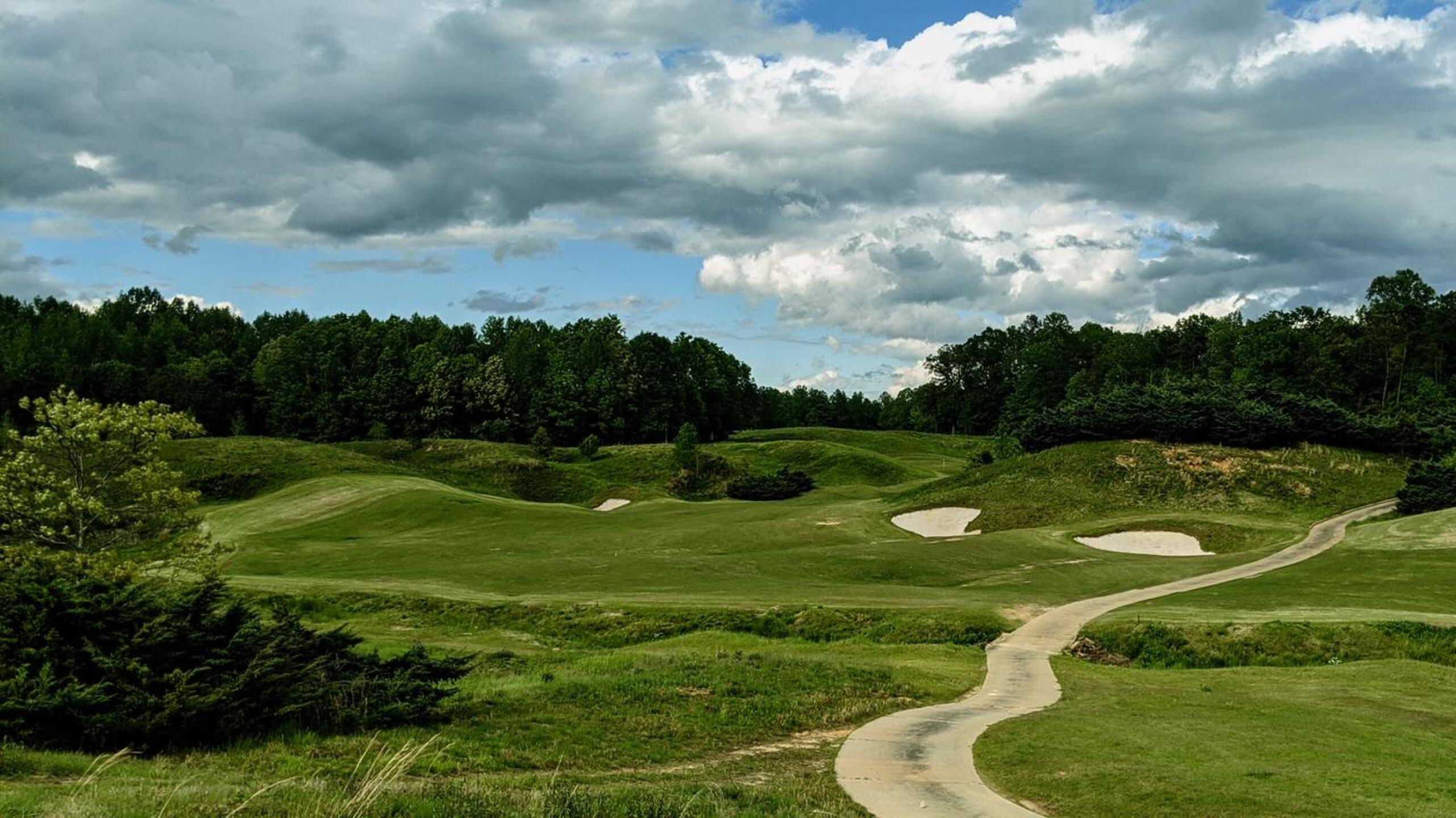 The par-4 8th, my favorite hole! (Photo submitted by Back9Ben on 05/07/2020)