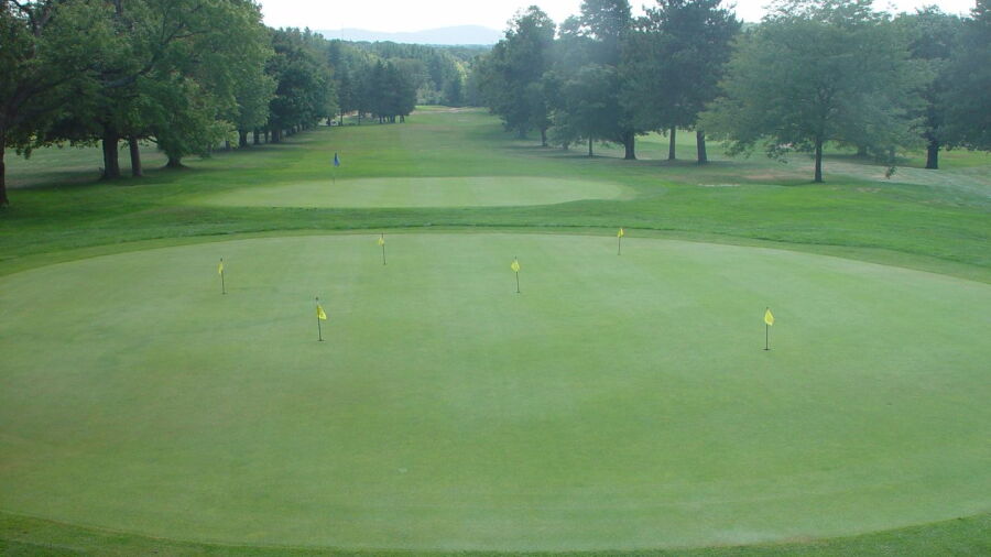 Pontoosuc Lake CC: Practice area