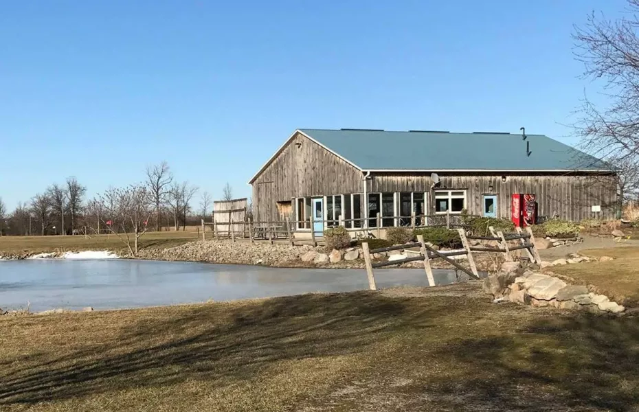 Fox Run GC: Clubhouse