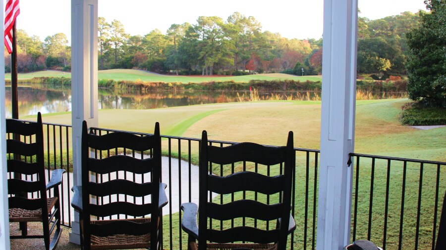 Caledonia Golf & Fish Club - clubhouse porch