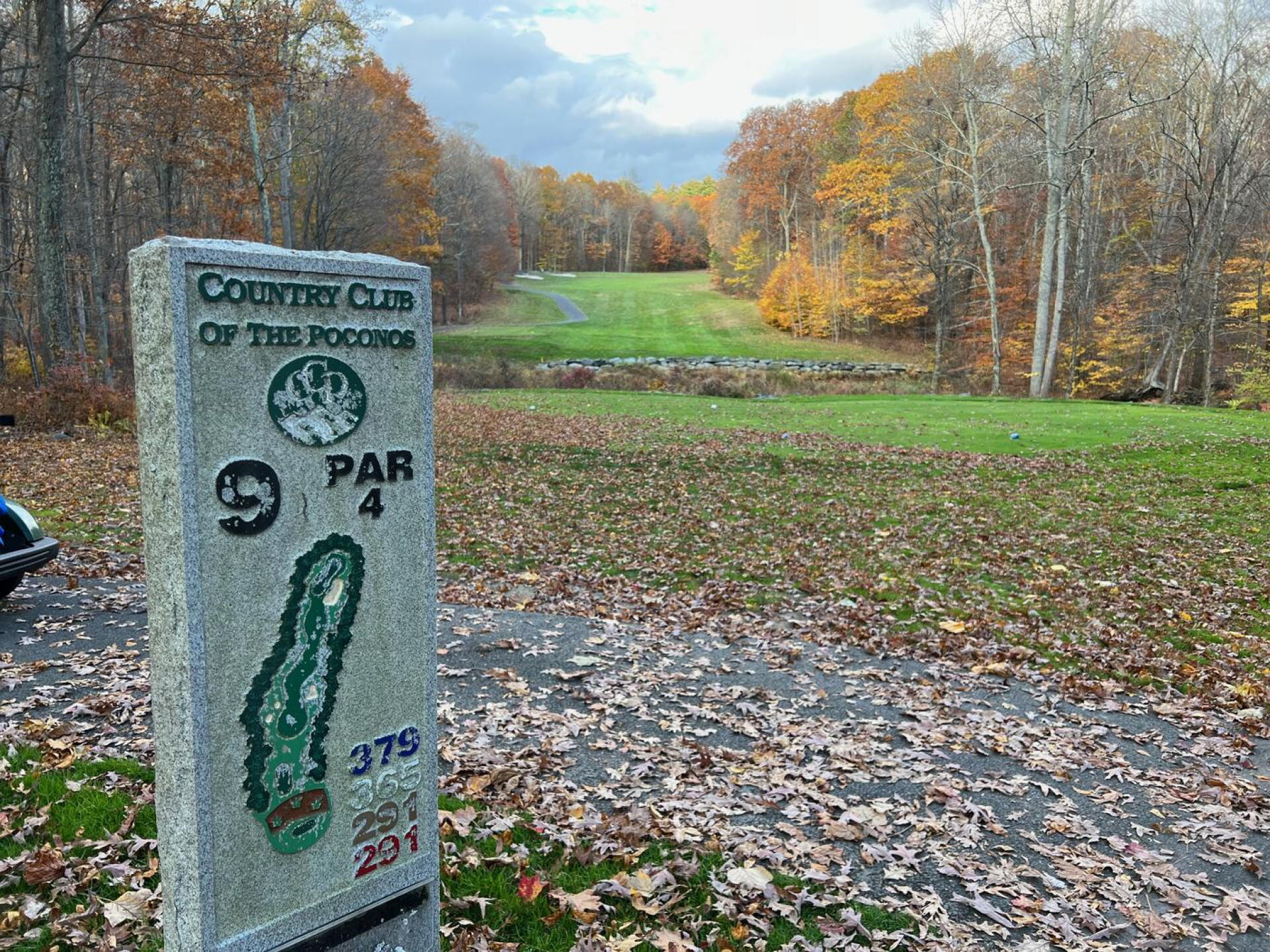Hole 9 (Photo submitted by PClaesson on 10/30/2023)