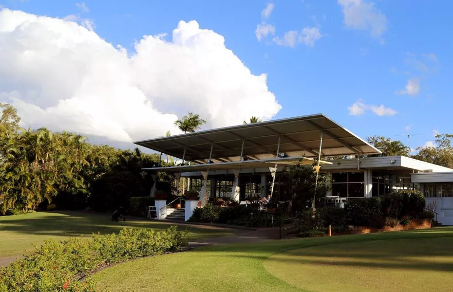 Virginia Golf Club's clubhouse