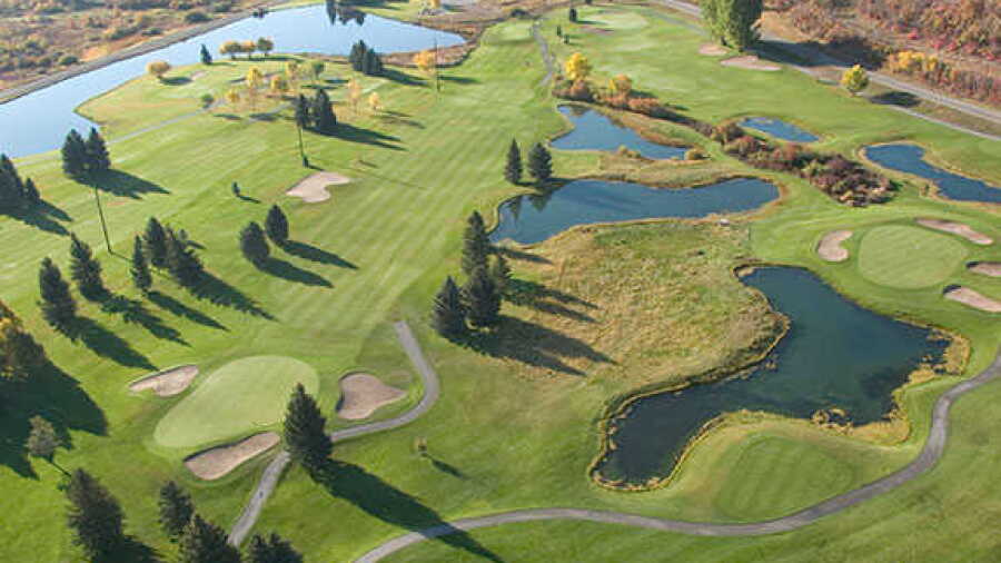 Lake at Wasatch Mountain State Park: Aerial view