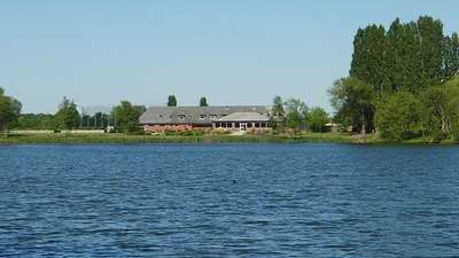 Beedles Lake Golf Centre: Clubhouse