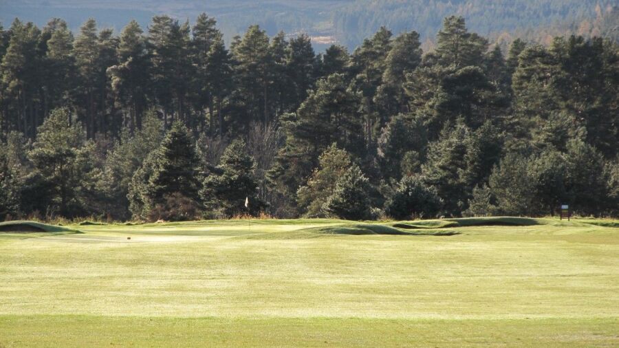 Ballater GC: 16th green
